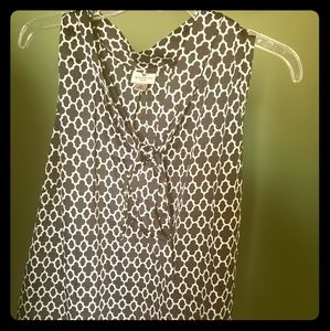 Sleeveless Geometric Print Blouse